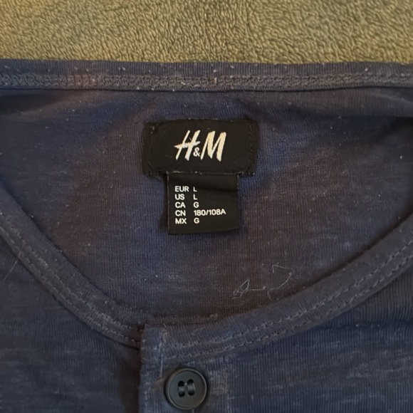 H&M Long Sleeve Button Up Soft Shirt Size L - Picture 3 of 5